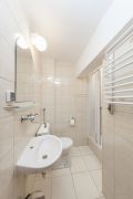 �azienka w pokoju hotelowym