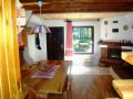 salon z kominkiem